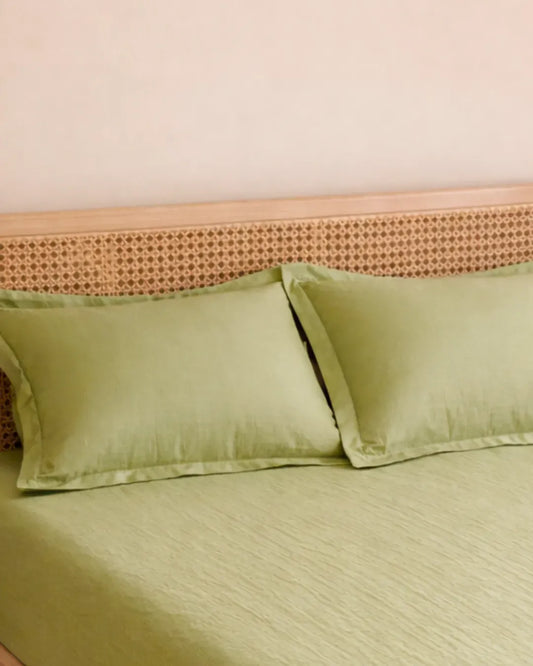 Muslin bedsheet