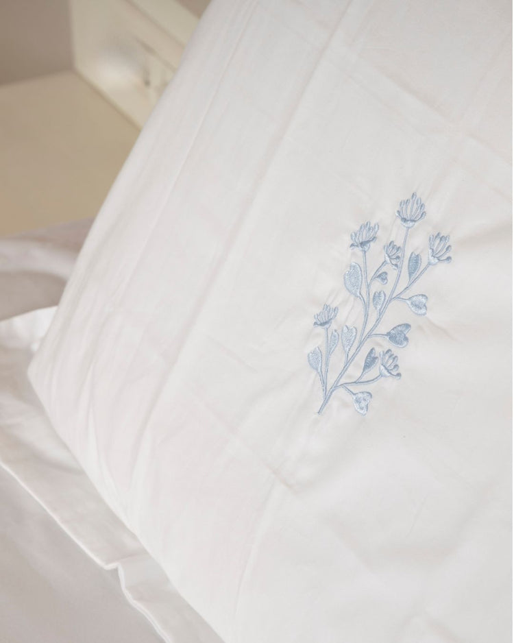 500 TC White Bedsheet with Contrast Embroidery | Blue