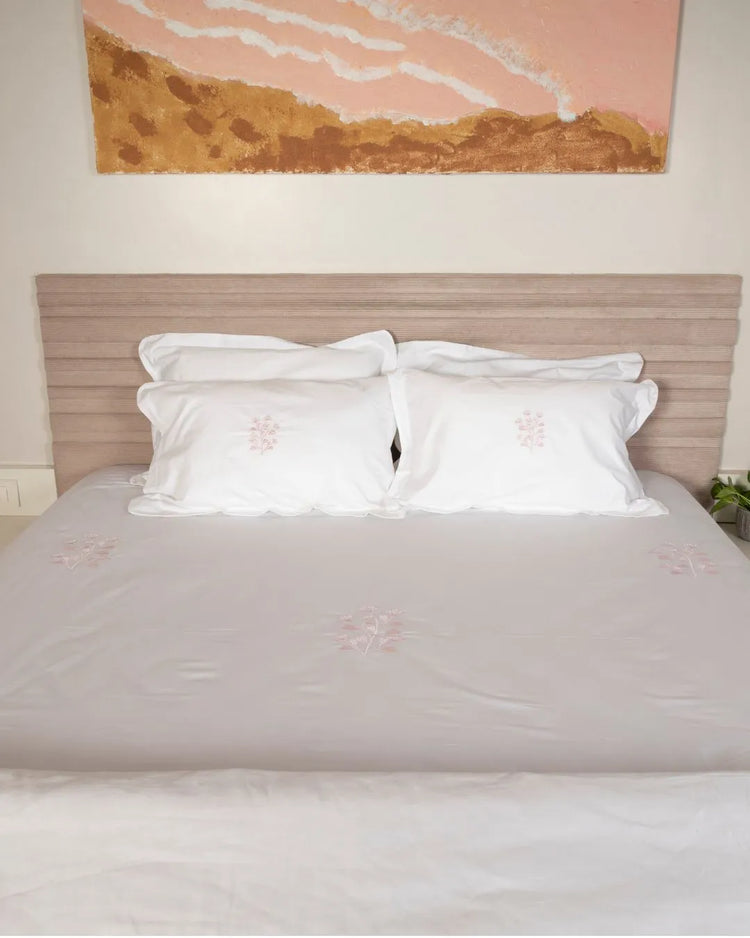 500 TC White Bedsheet with Contrast Embroidery | Pink