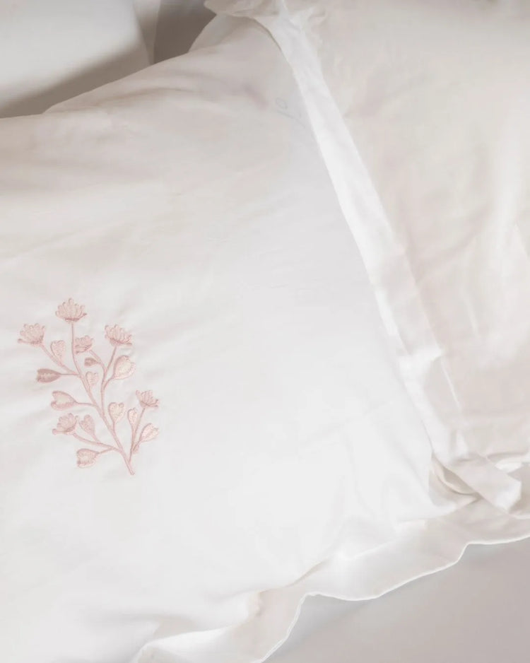 500 TC White Bedsheet with Contrast Embroidery | Pink